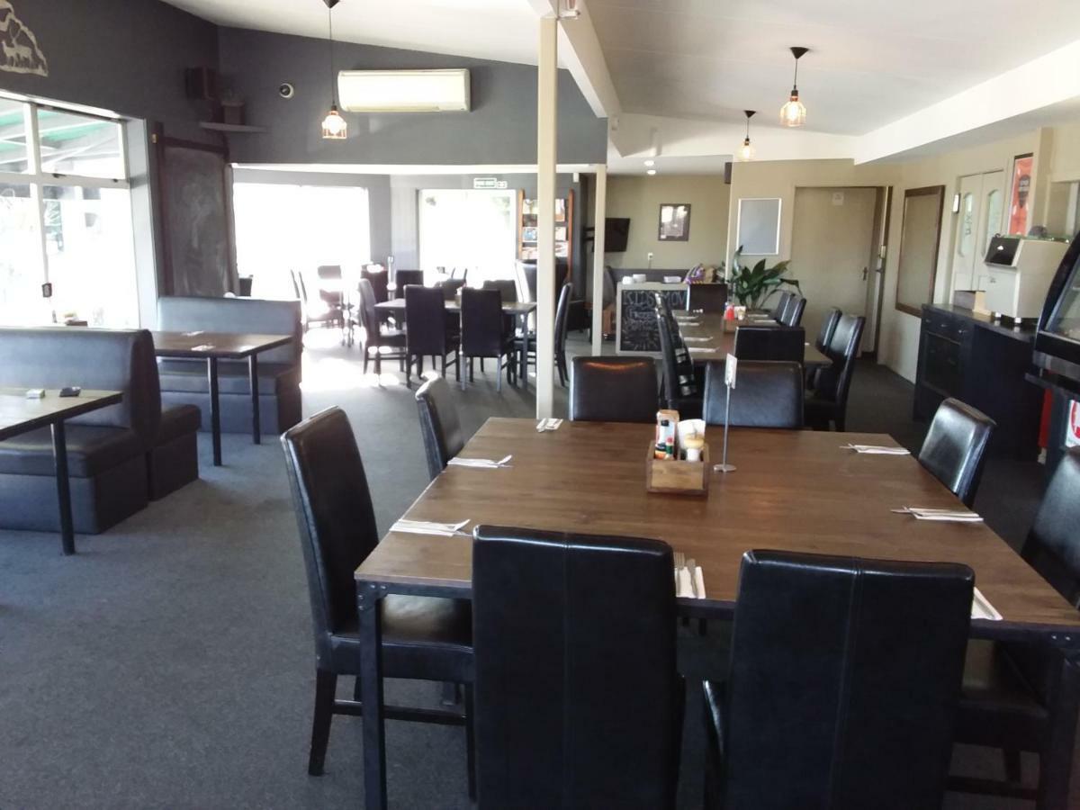 Pine Lake View Lodge Kaiapoi Esterno foto